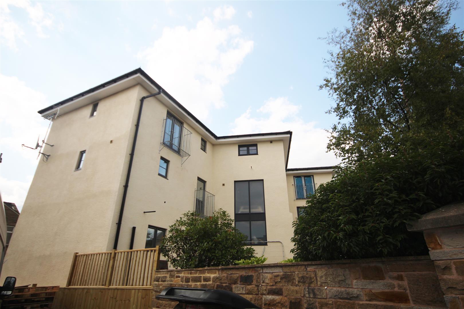 2 bedroom apartment To Let in Earby - Main Image